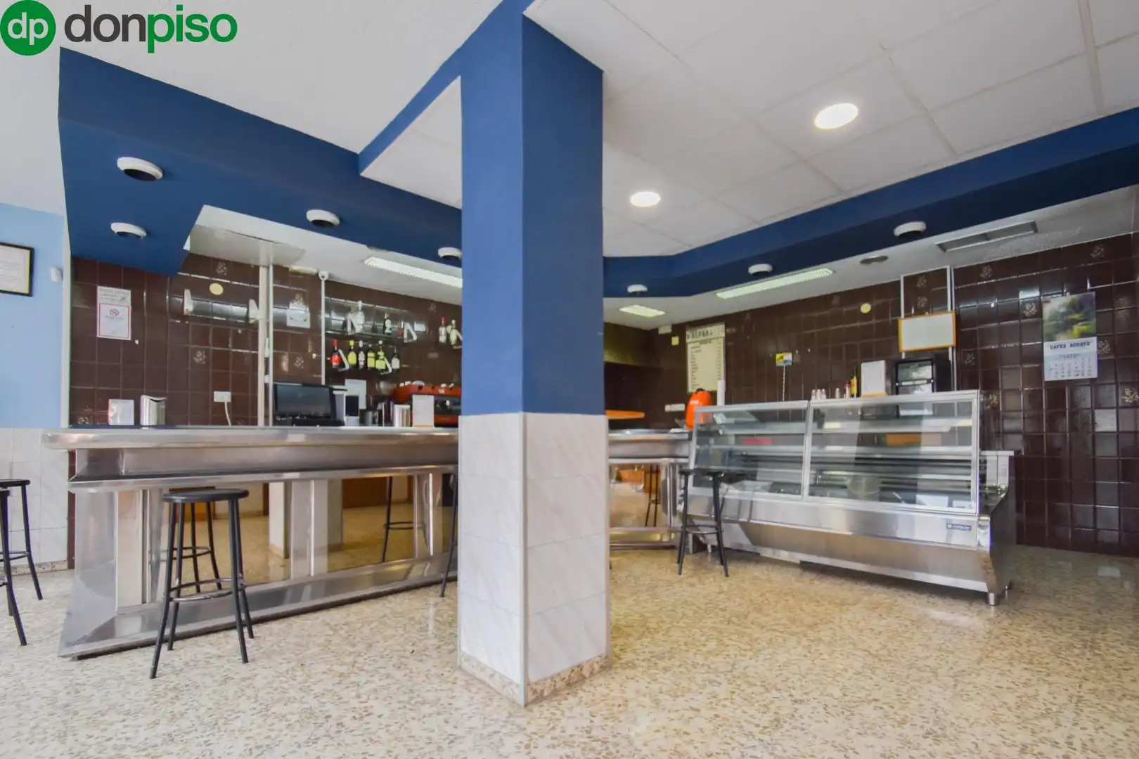 Local comercial en venda a Plaza de Poeta Garcilaso de la Vega, imagen 5