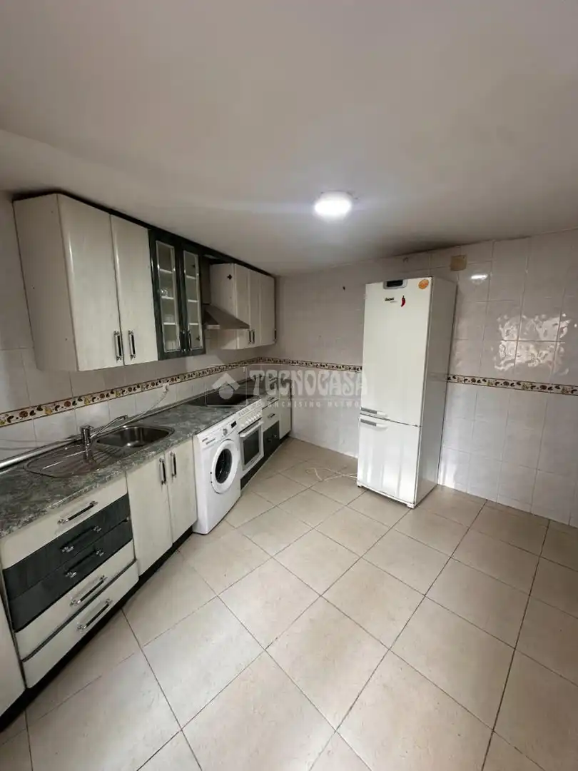 Cocina de Piso en venta en Madrid