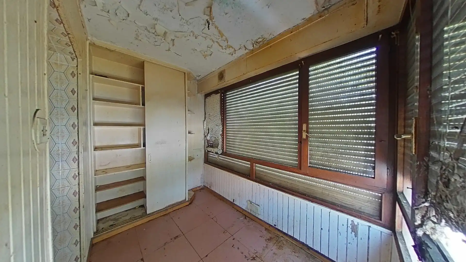 Habitación de Piso en venta en El Astillero   con Horno