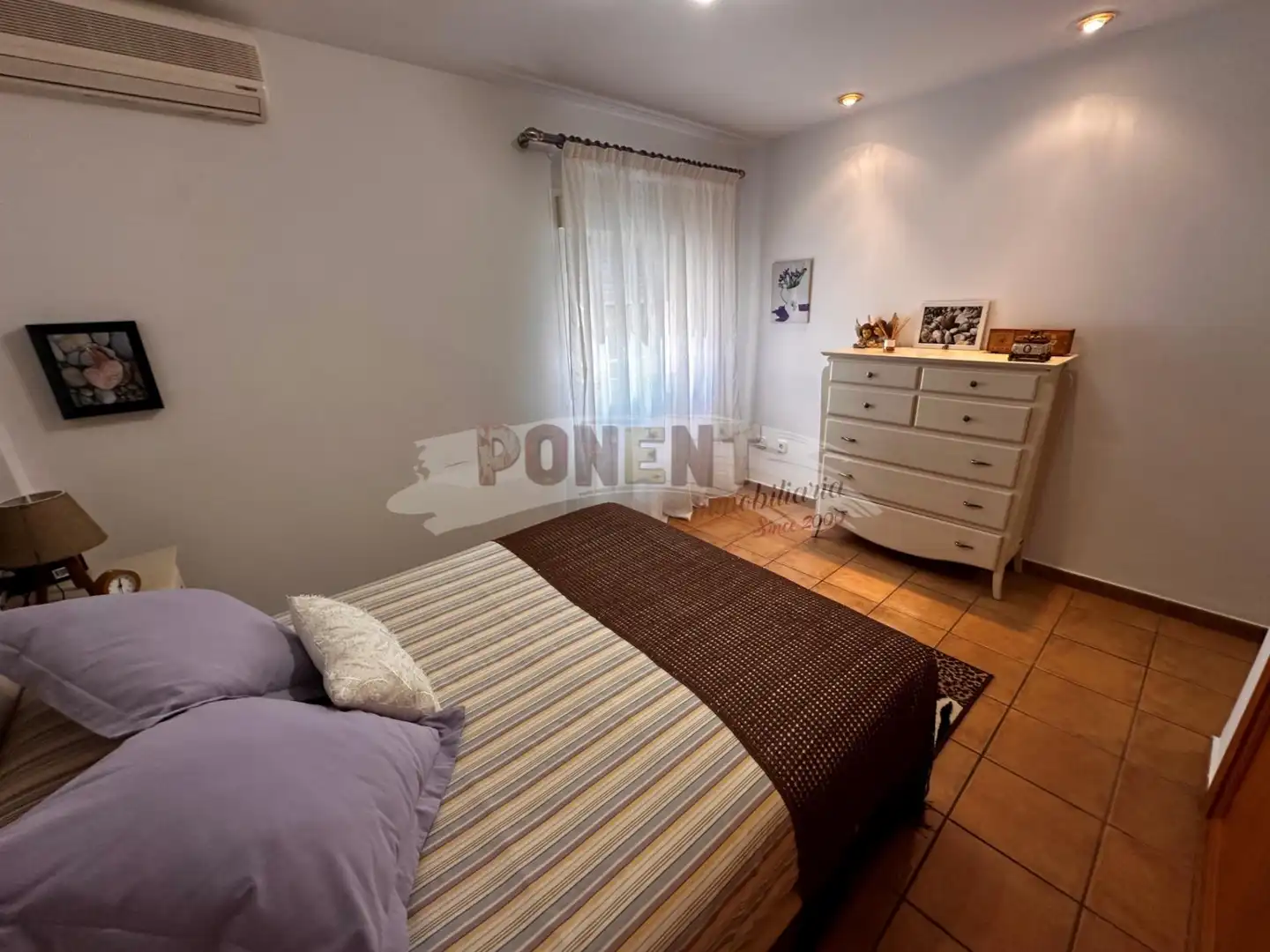 Schlafzimmer von Erdgeschoss zum Verkauf in Santa Eulària des Riu mit Klimaanlage, Terrasse und Abstellraum