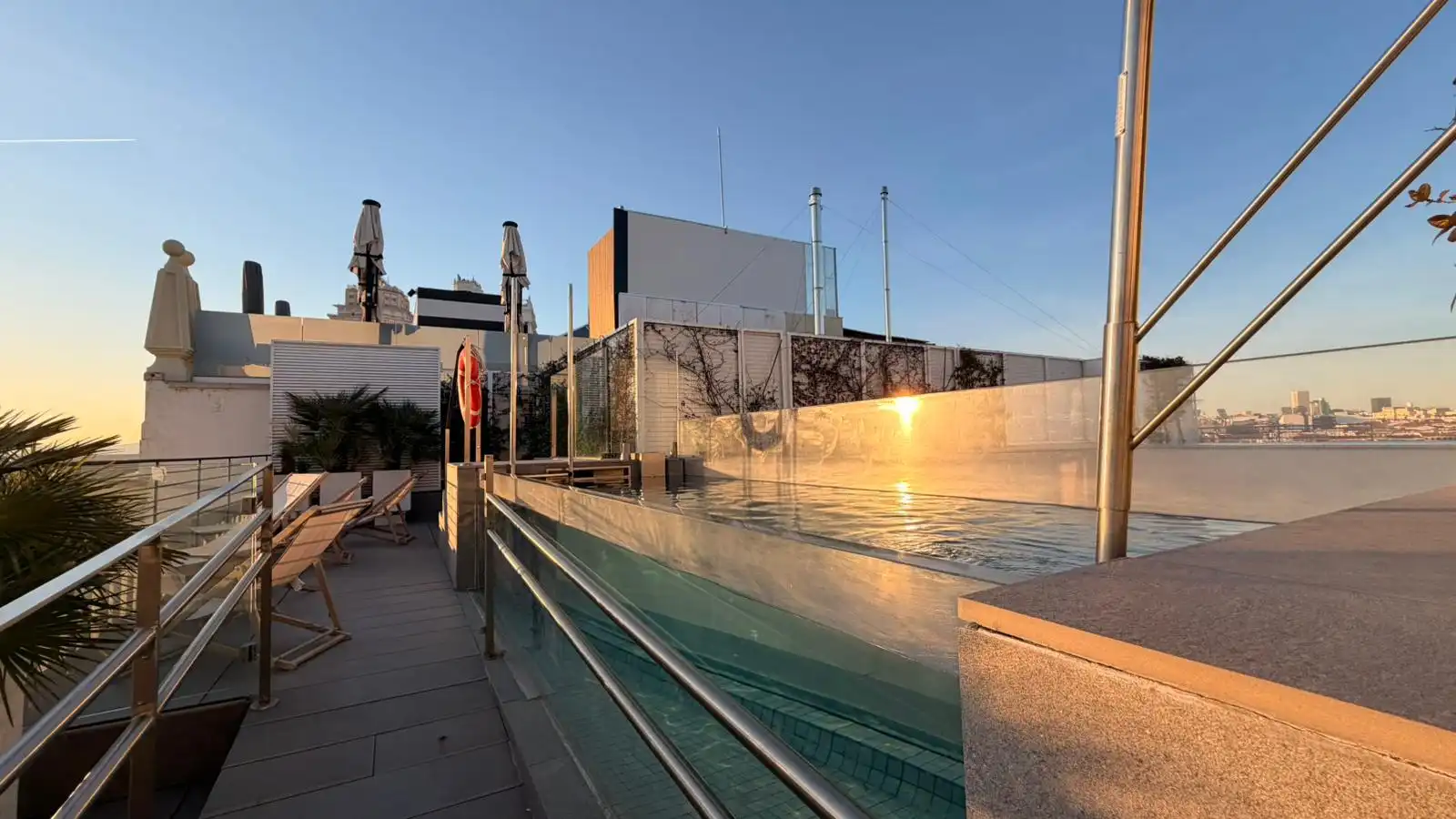 Piscina de Piso en venta en Madrid con Aire acondicionado, Calefacción y Amueblado