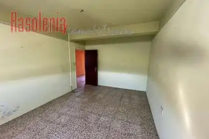 Wohnung zum Verkauf in Coristanco mit Terrasse und Abstellraum