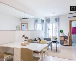 Living room of Flat to rent in  Barcelona Capital  with Air Conditioner, Heating and Furnished