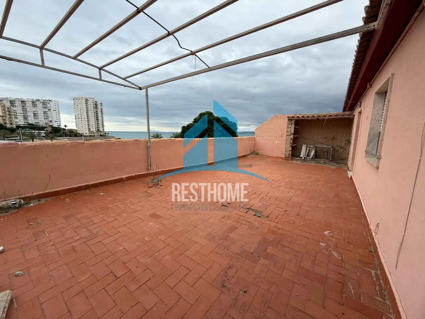 Terraza de Local en venta en Cullera