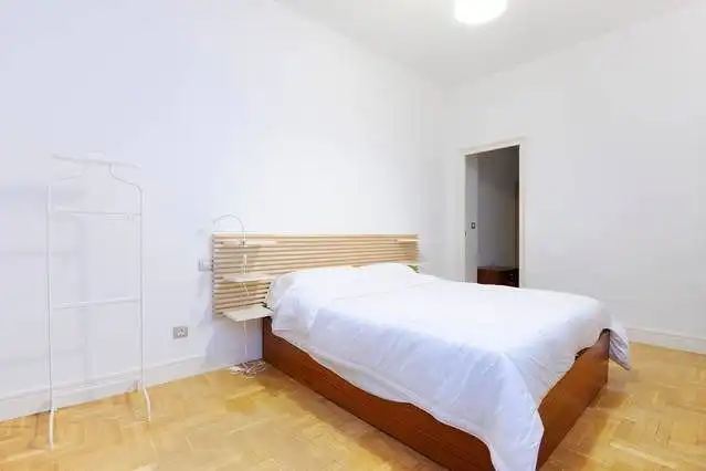 Dormitori de Pis en venda en Bilbao  amb Calefacció i Traster