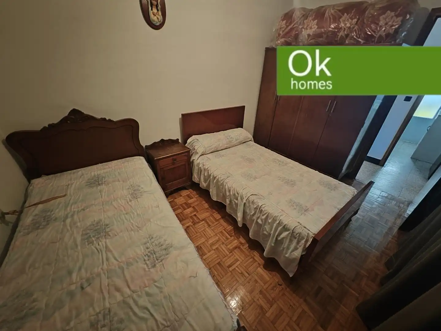 Dormitori de Pis en venda en Guitiriz amb Parquet, Terrassa i Moblat