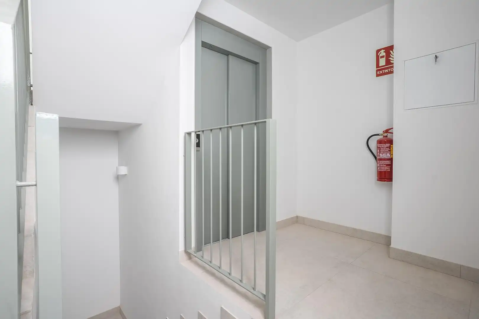 Wohnung zur Miete in Calle de las Cámaras, Plaza de Toros - Santa Rita