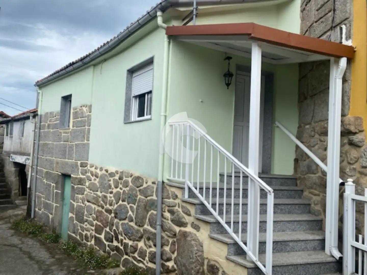 Vista exterior de Casa adosada en venta en Lobios