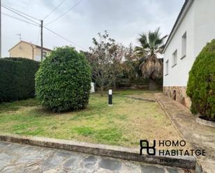 Vista exterior de Casa o xalet en venda en Castellar del Vallès amb Aire condicionat, Calefacció i Jardí privat