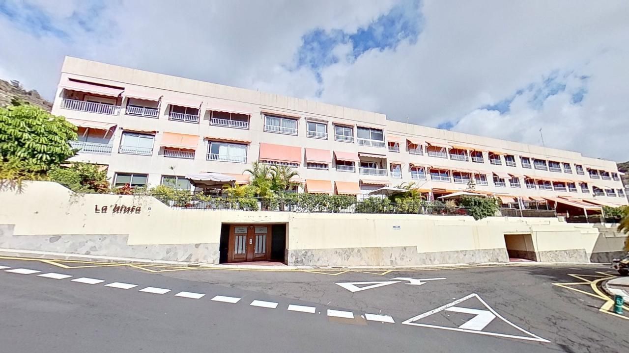 Exterior view of Flat for sale in  Santa Cruz de Tenerife Capital  with Private garden, Storage room and Swimming Pool