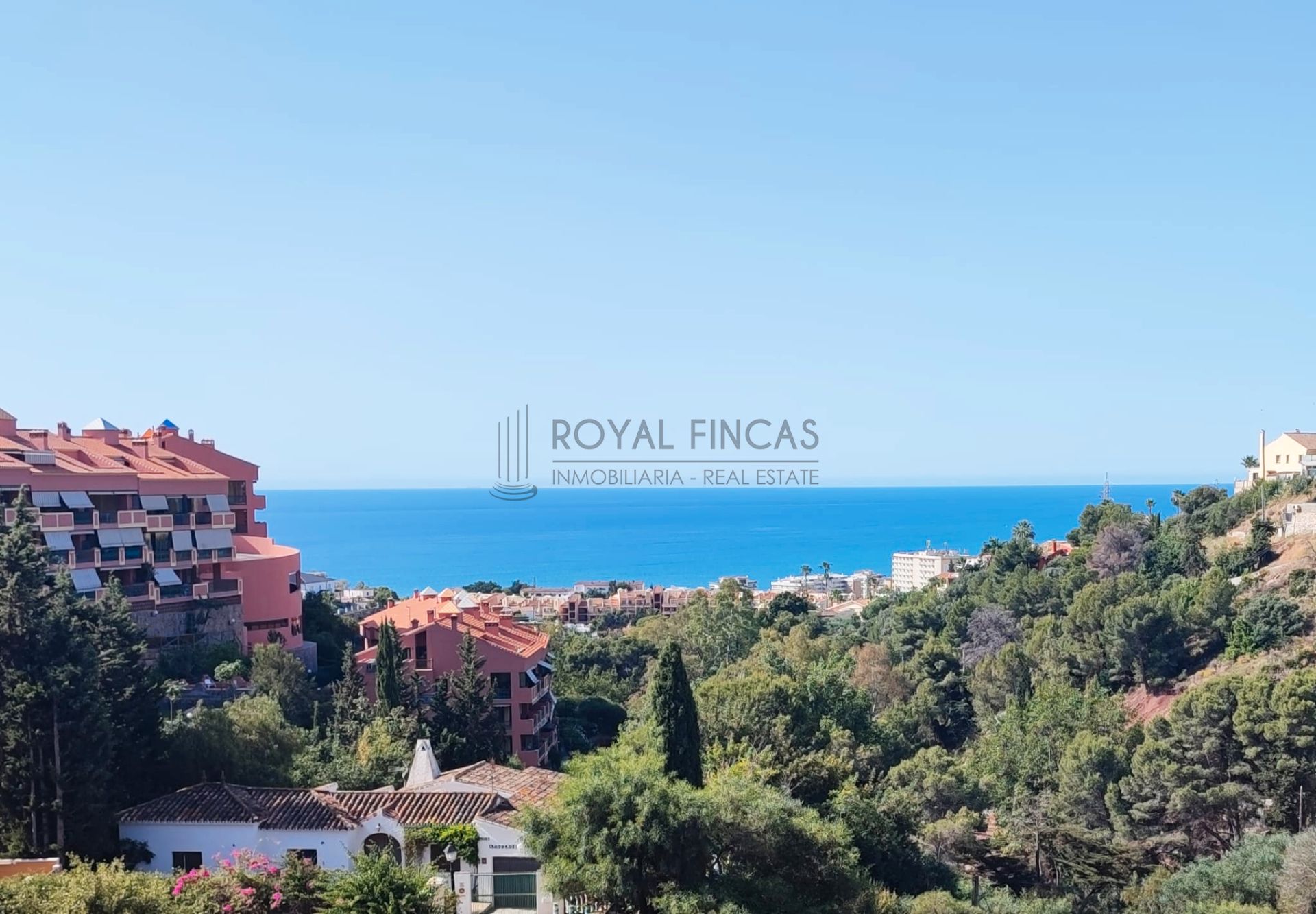 Vista exterior de Àtic en venda en Fuengirola amb Aire condicionat, Calefacció i Terrassa