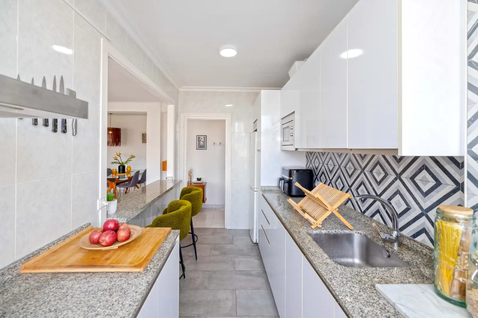 Kitchen of Flat for sale in Málaga  with Air Conditioner, Heating and Terrace