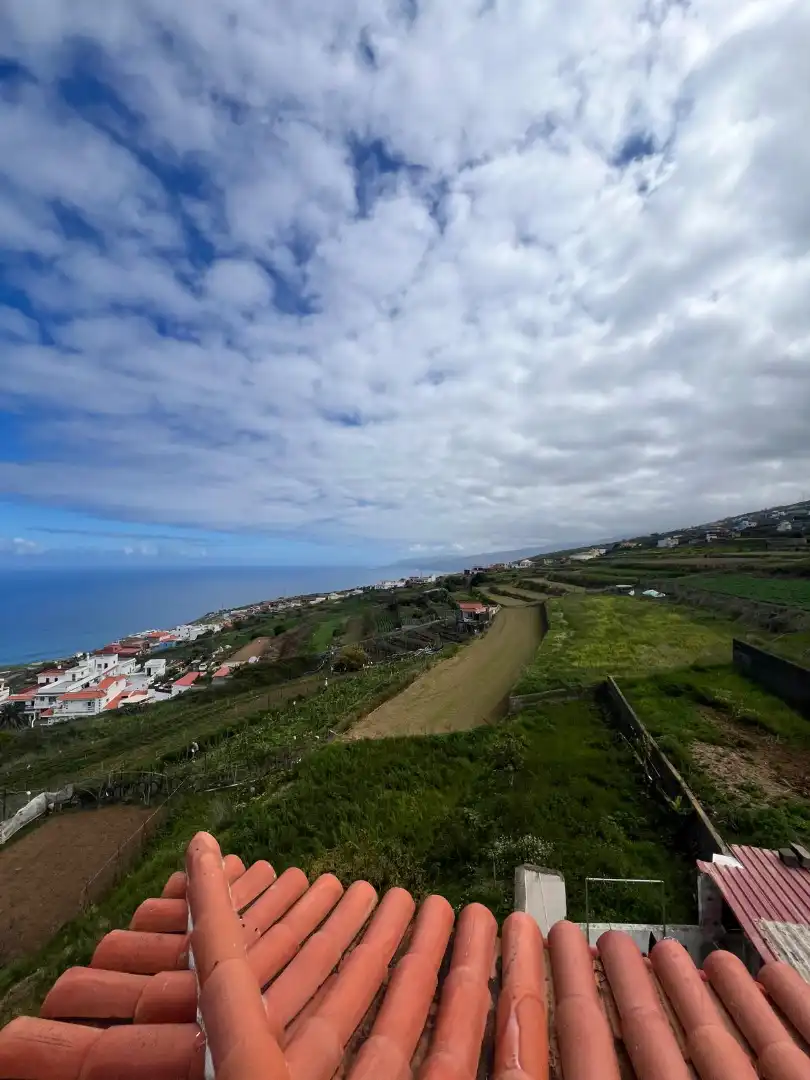 Vista exterior de Casa o xalet en venda en San Juan de la Rambla amb Jardí privat, Terrassa i Balcó