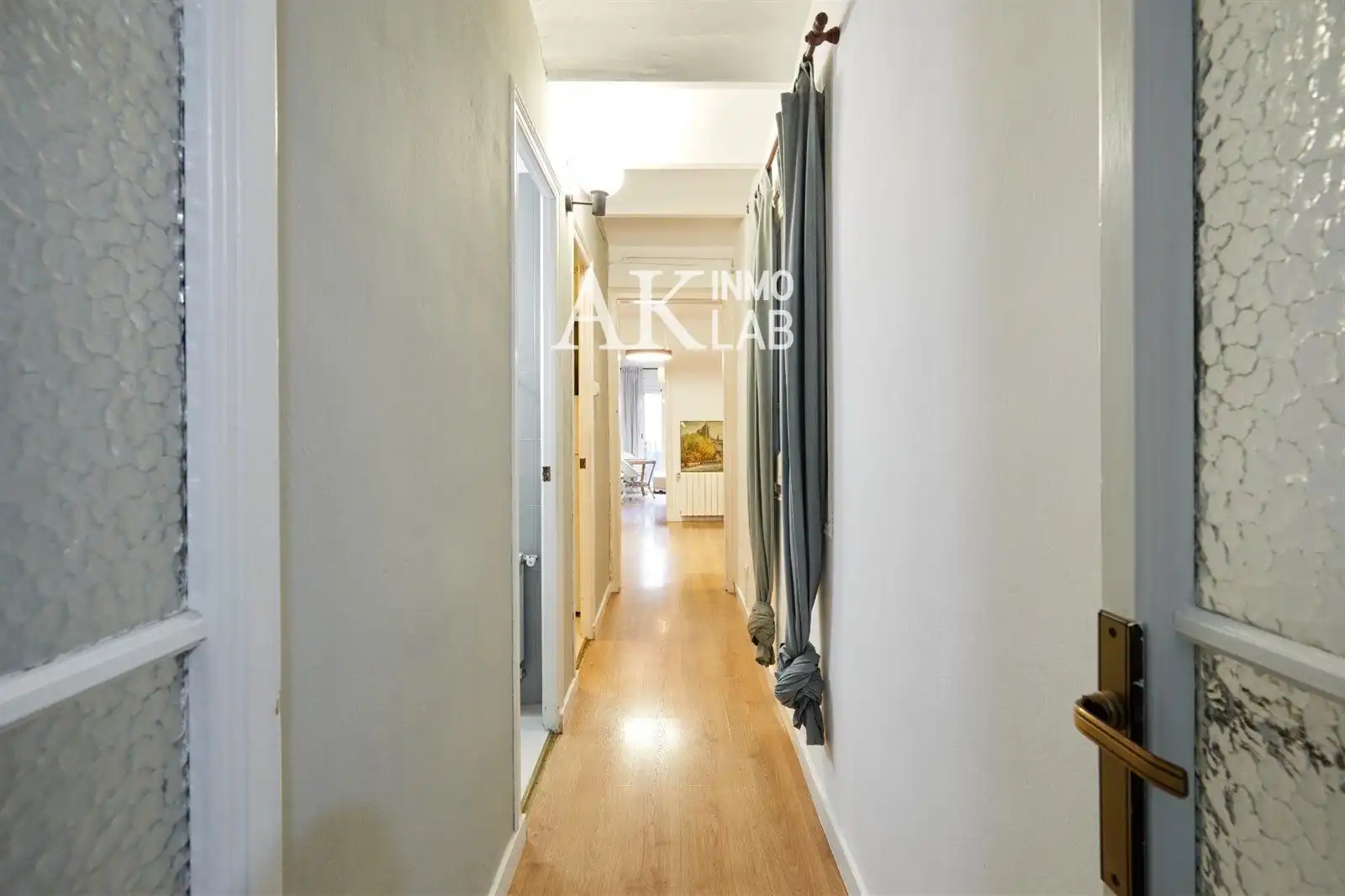 Apartments for sale in Barcelona  with Air Conditioner, Terrace and Furnished