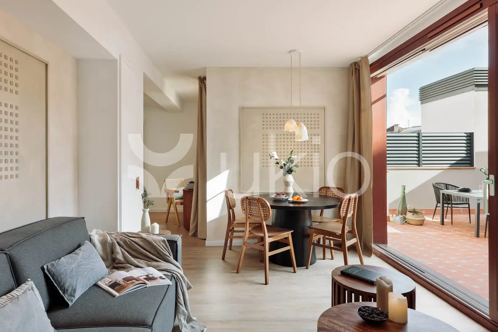 Wohnzimmer von Dachboden zur Miete in Barcelona mit Klimaanlage, Heizung und Terrasse