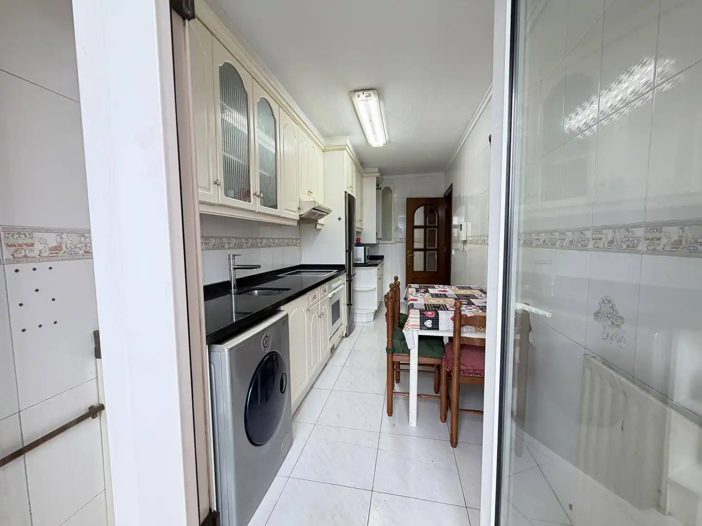 Cocina de Piso en venta en Gijón  con Calefacción, Parquet y Terraza