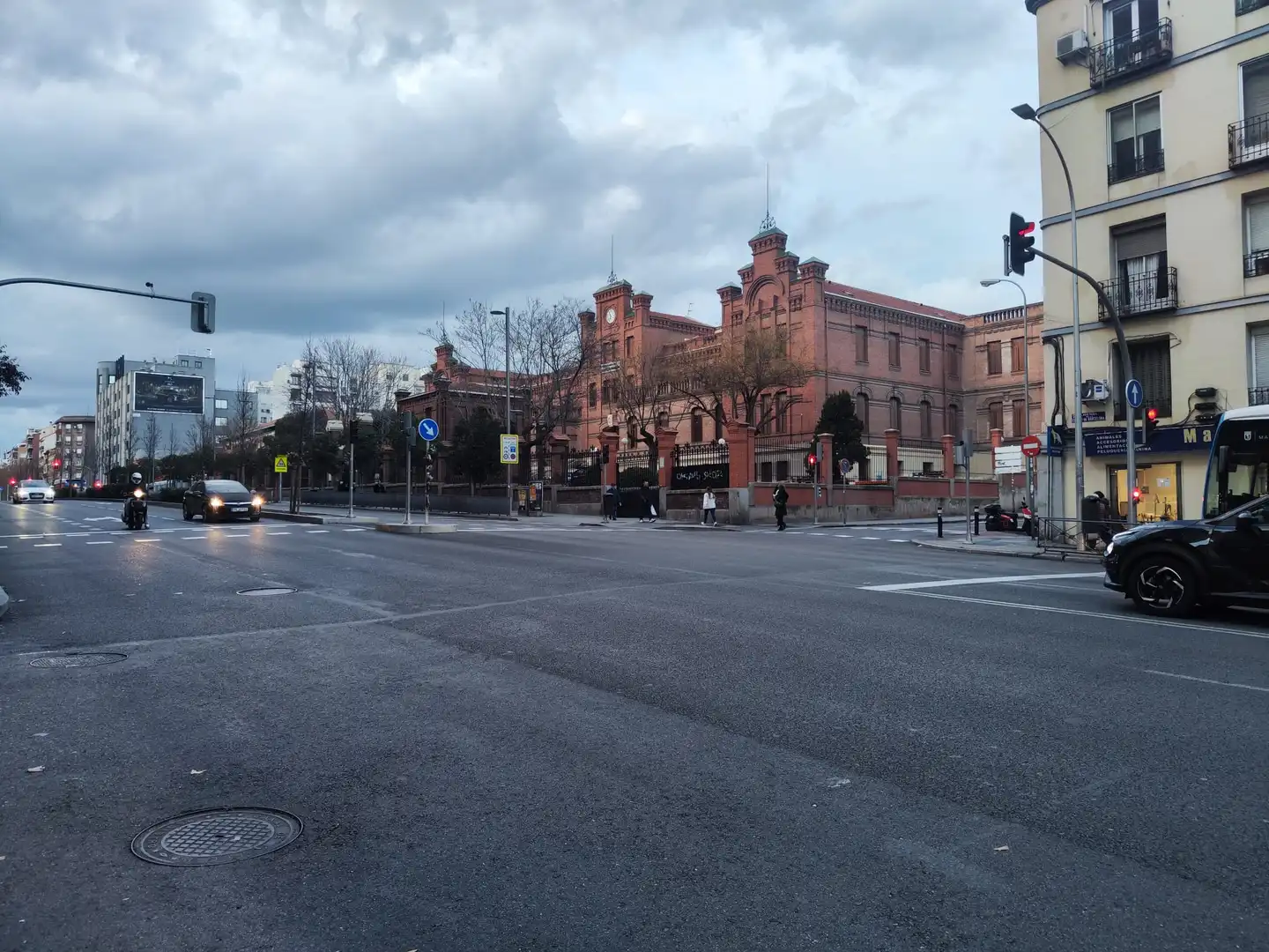 Vista exterior de Pis de lloguer en Madrid amb Calefacció i Terrassa