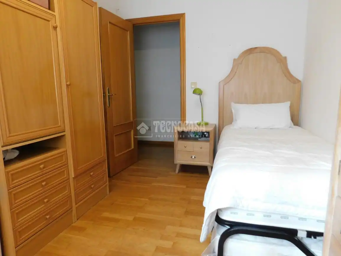 Habitación de Piso en venta en Zaragoza
