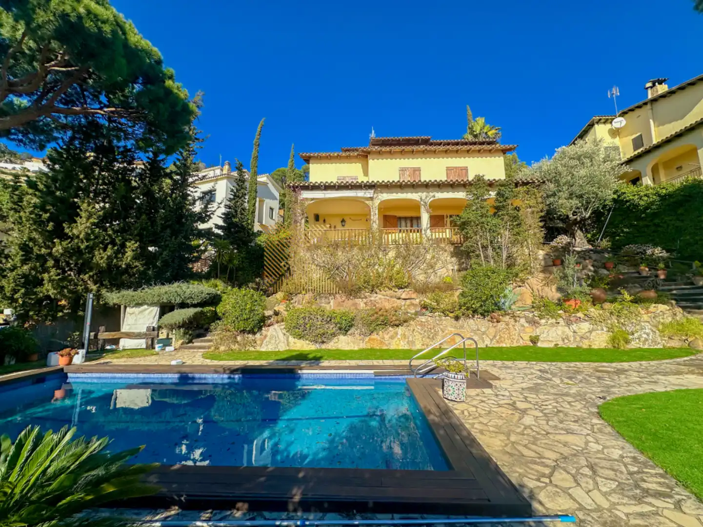 Maison avec terrasse à vendre à Serra Brava