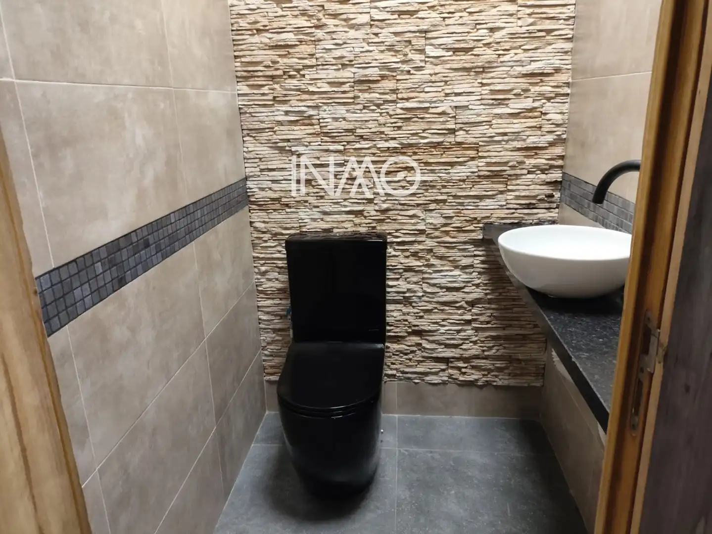 Baño de Local en venta en Rubí