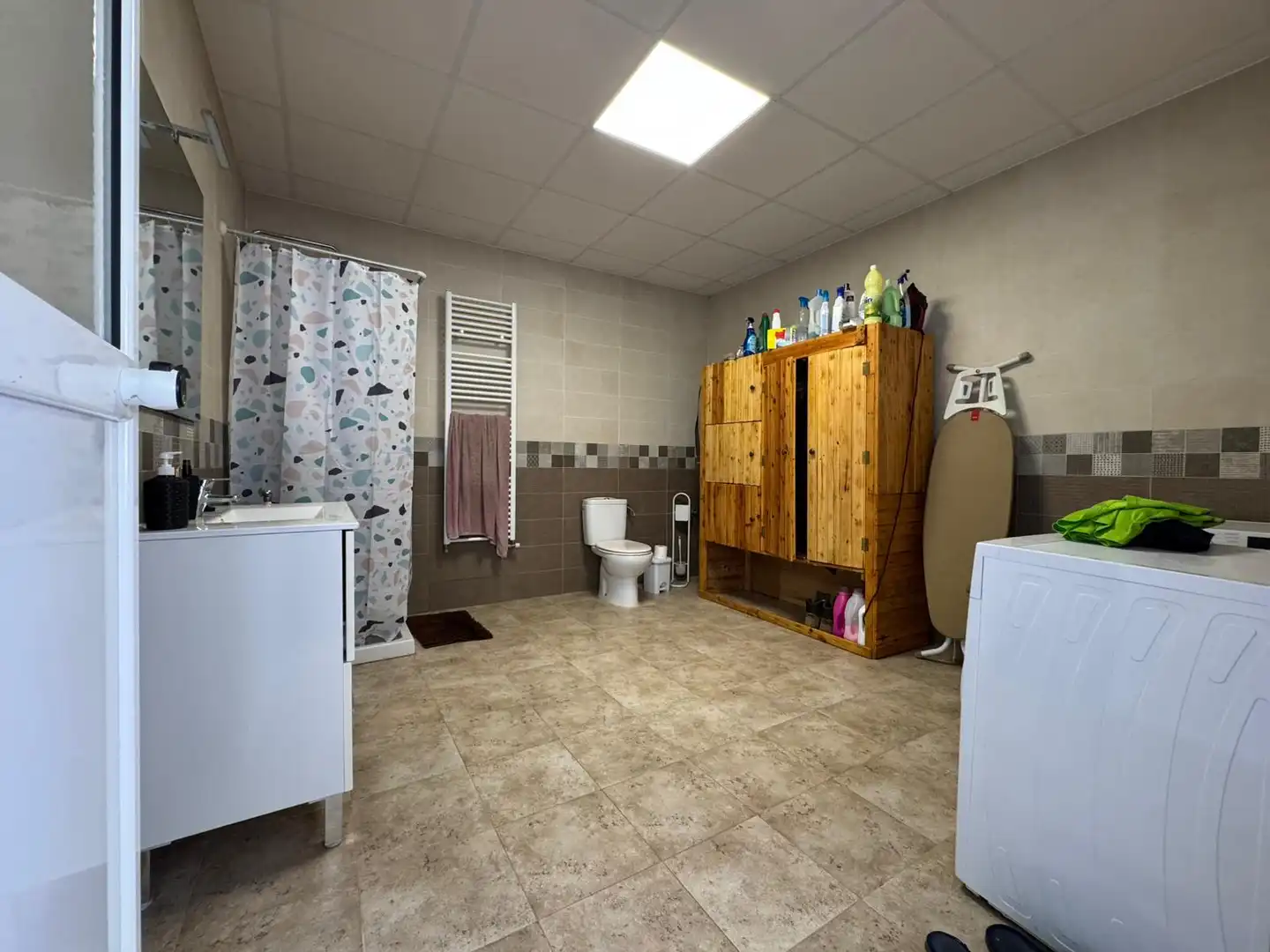 Badezimmer von Haus oder Chalet zum Verkauf in Humilladero mit Klimaanlage, Möbliert und Ofen