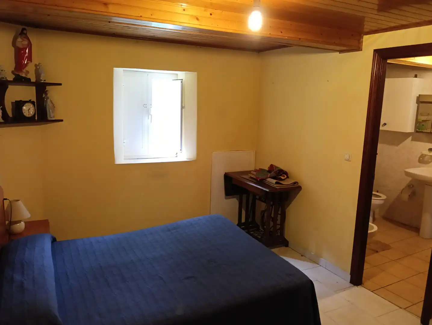 Habitación de Casa adosada en venta en Vilasantar con Jardín privado