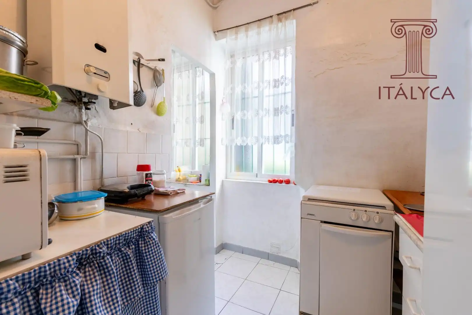 Cocina de Piso en venta en Sevilla con Aire acondicionado