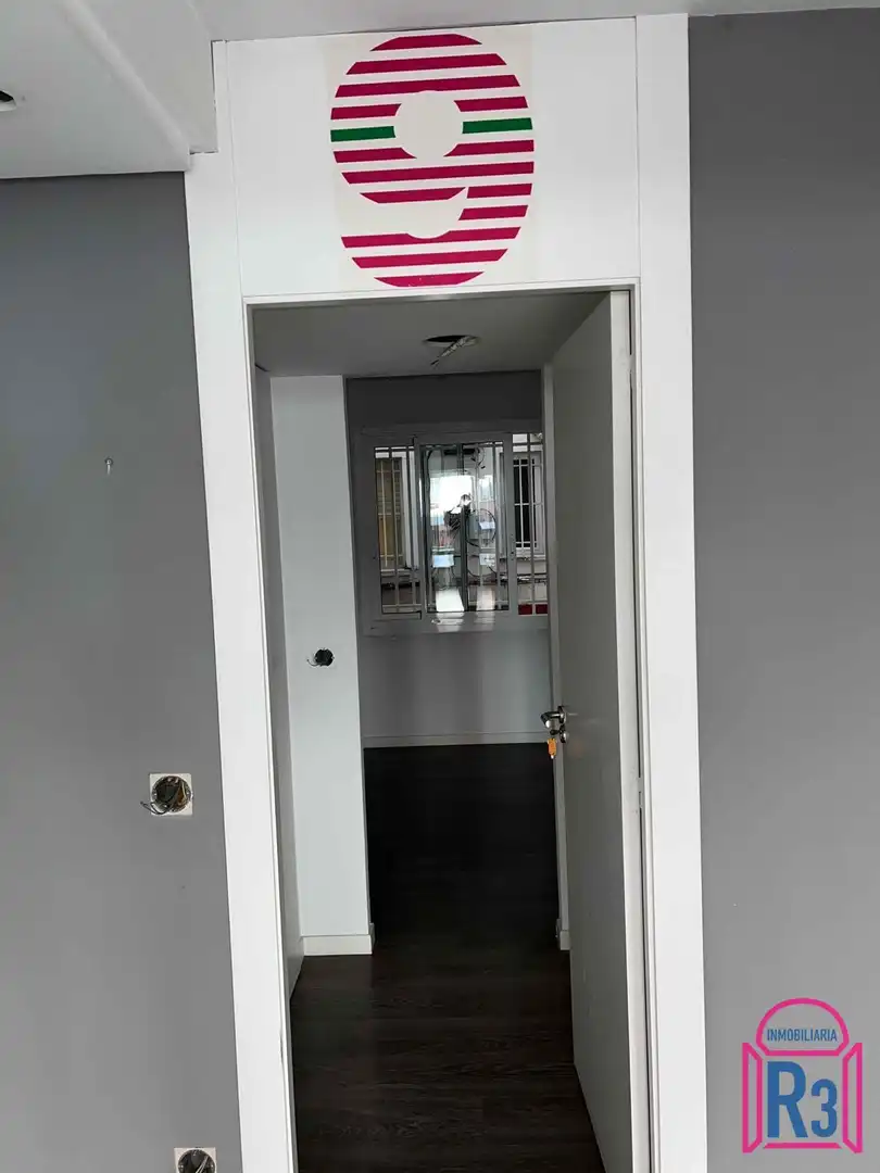 Büro mit Aufzug zur Miete in Avenida Padre Isla, imagen 35