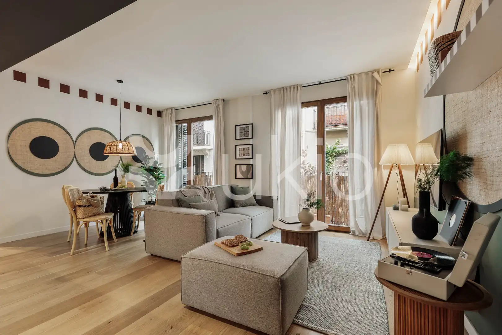 Sala de estar de Apartamento de alquiler en  Barcelona Capital con Aire acondicionado, Calefacción y Amueblado