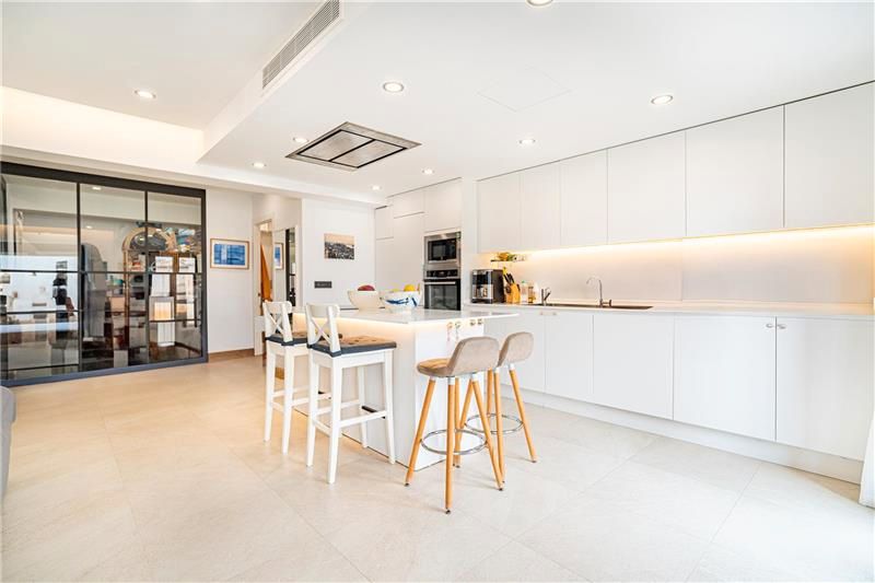 Kitchen of Flat for sale in  Palma de Mallorca  with Air Conditioner, Heating and Terrace
