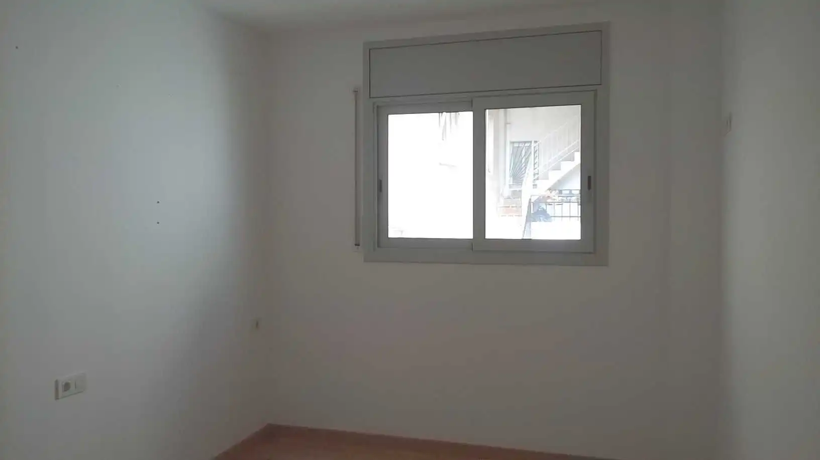 Schlafzimmer von Wohnung zum Verkauf in Montgat mit Klimaanlage und Heizung