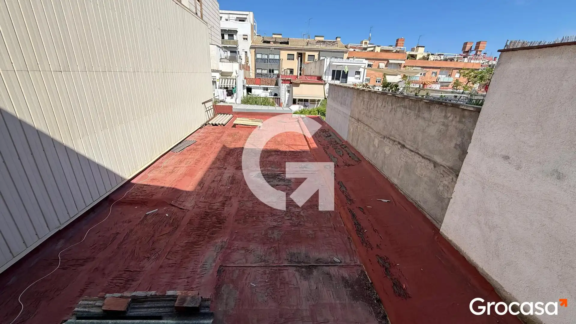 Terrasse von Fabrikhallen zum Verkauf in Mataró