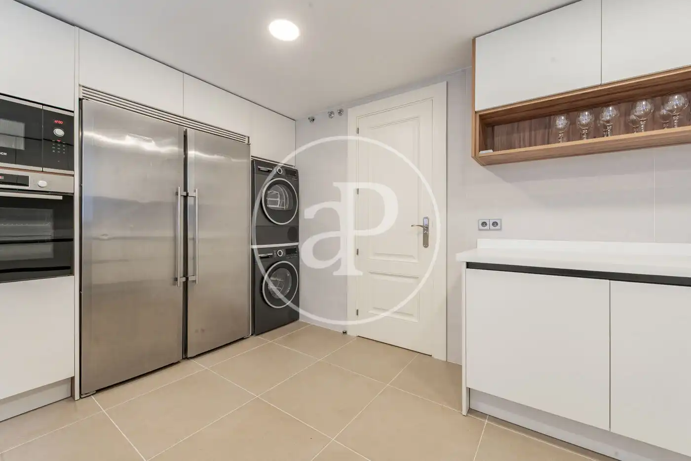 Kitchen of Flat for rent in Madrid  with Air Conditioner, Heating and Terrace