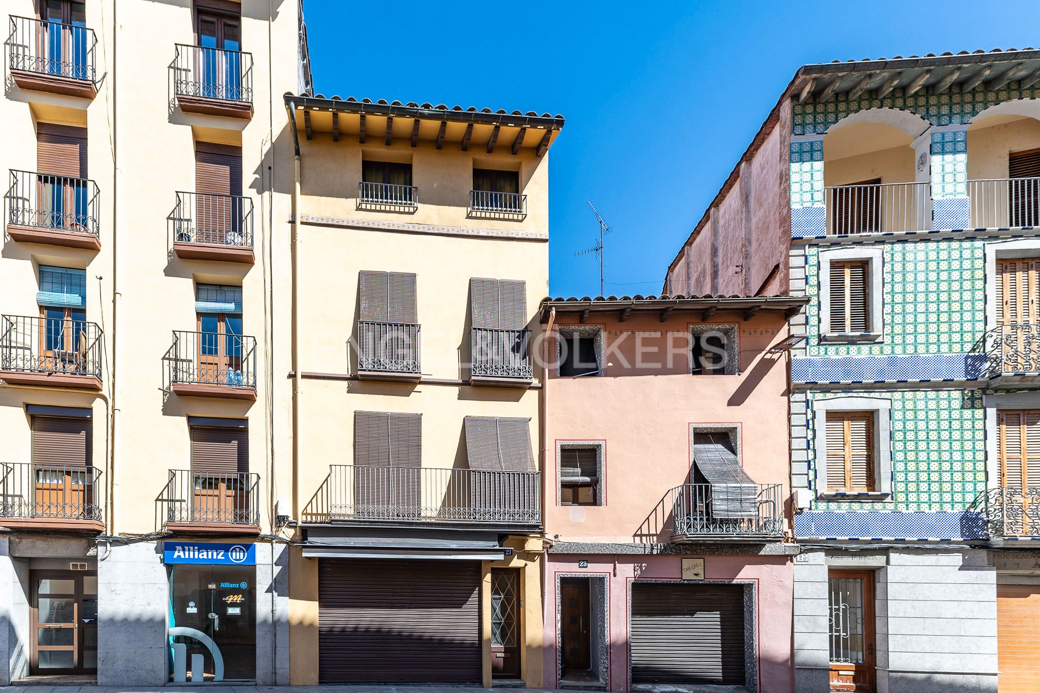 Vista exterior de Casa o xalet en venda en Torelló amb Calefacció, Jardí privat i Traster