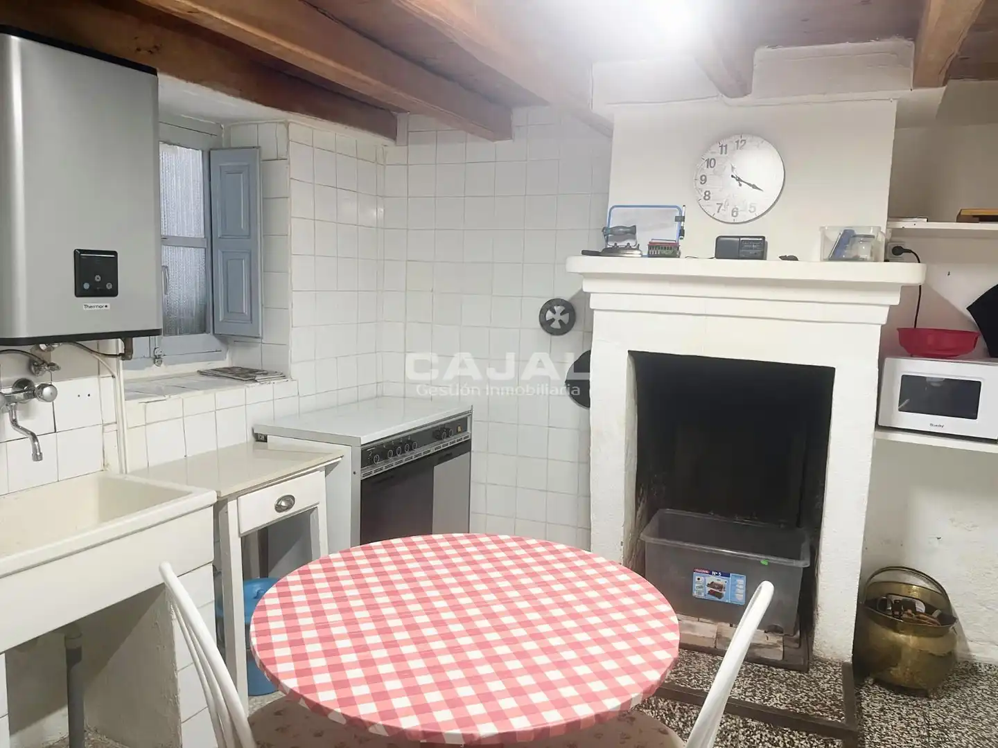 Cocina de Casa o chalet en venta en Cerezo de Abajo con Calefacción