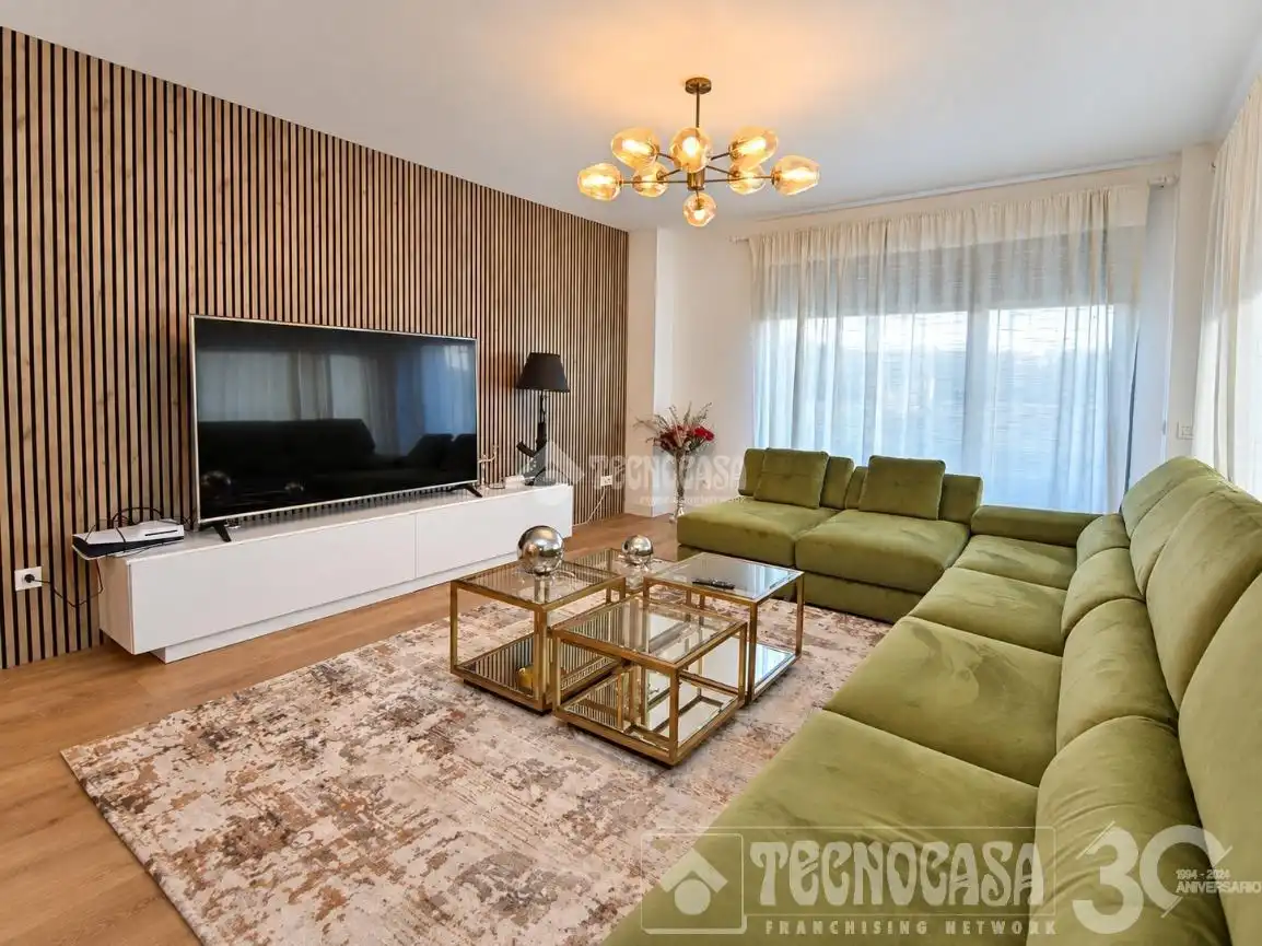 Casa pareada con piscina en venta en El Bosque, imagen 3
