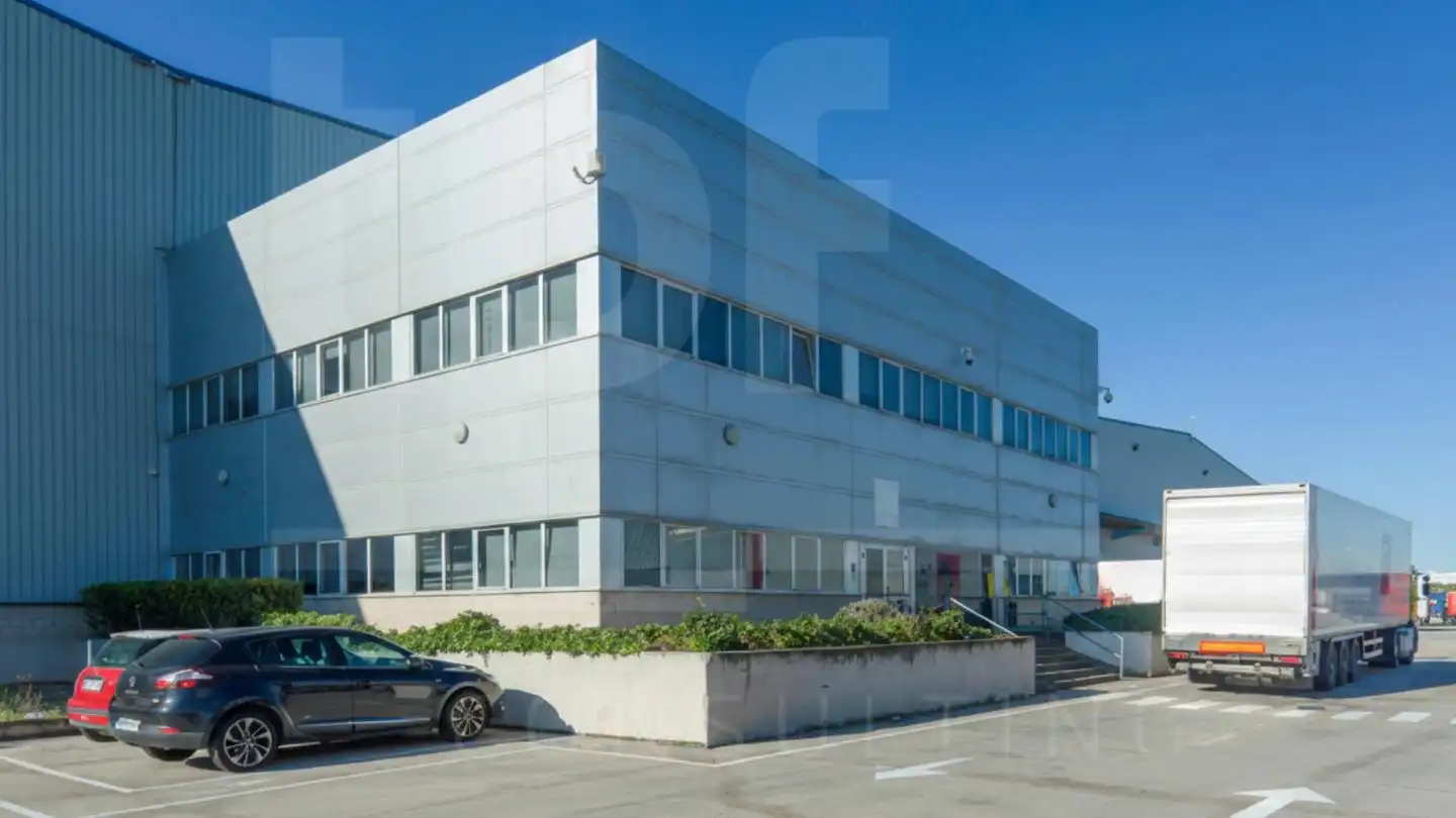 Industrial building to rent in Rio Henares, imagen 3