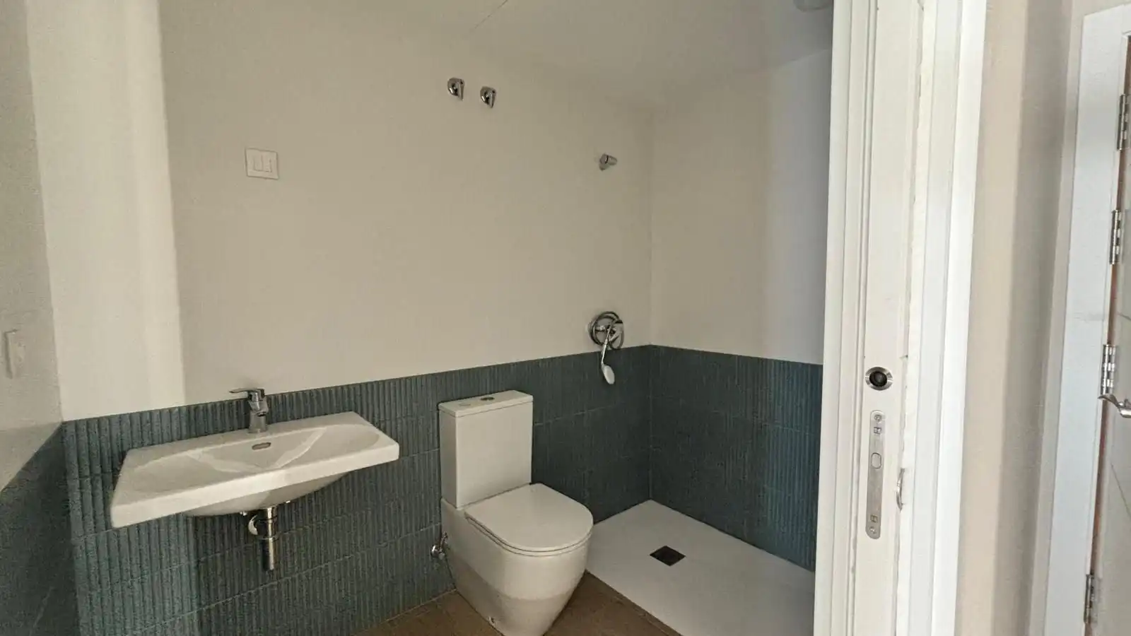 Bathroom of Flat for sale in Urduña / Orduña  with Heating, Terrace and Storage room