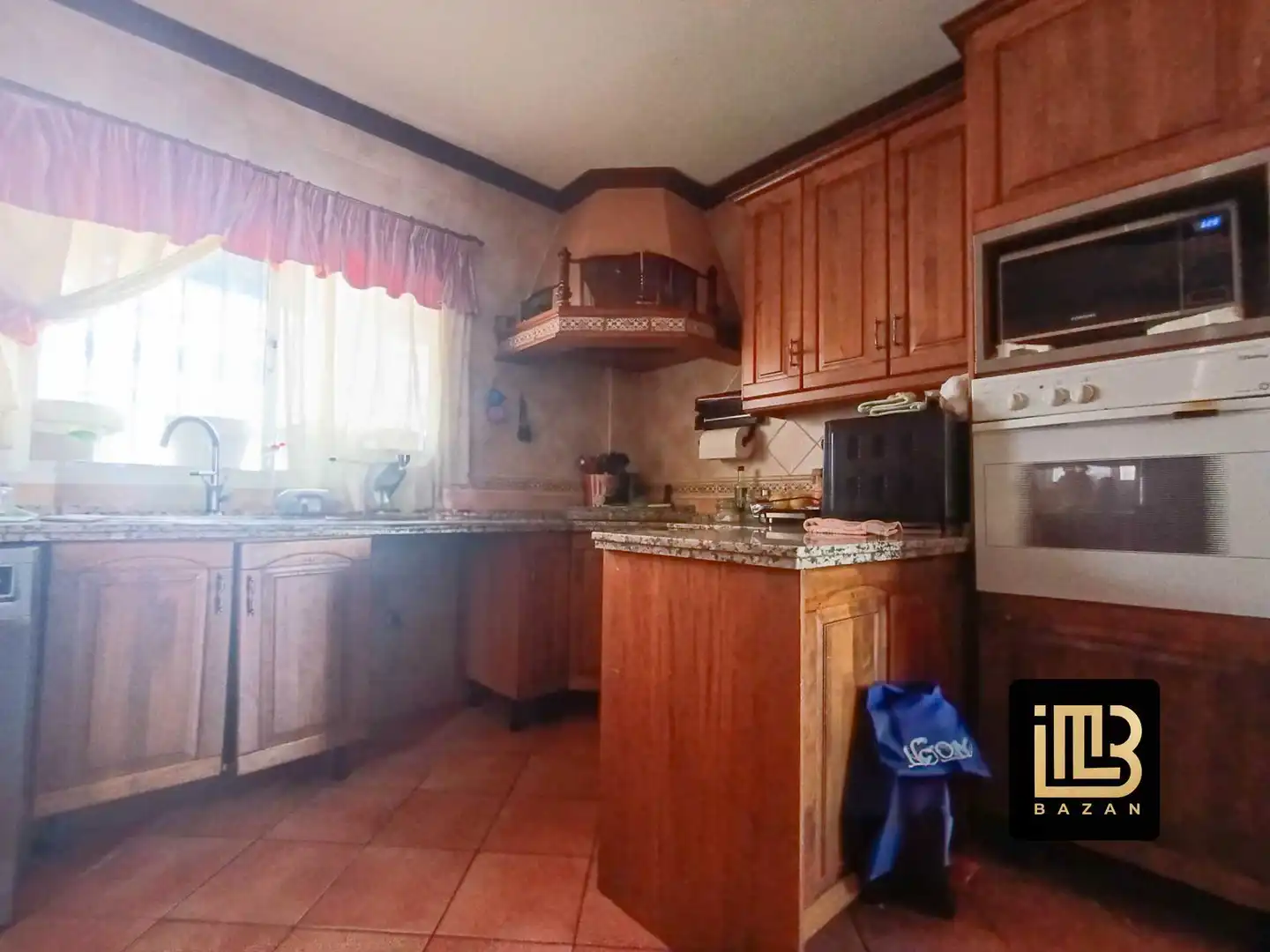 Kitchen of Flat for sale in Málaga  with Terrace and Storage room