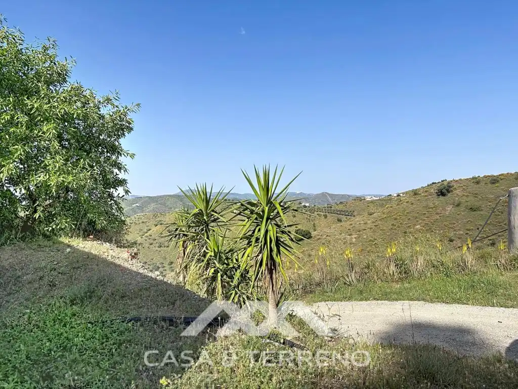 Casa o xalet en venda en Canillas de Aceituno amb Jardí privat, Terrassa i Piscina