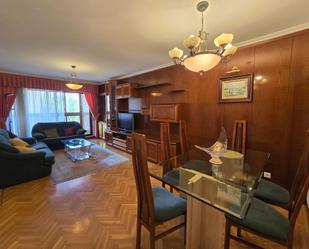 Living room of Flat to rent in Valladolid Capital  with Heating, Private garden and Parquet flooring