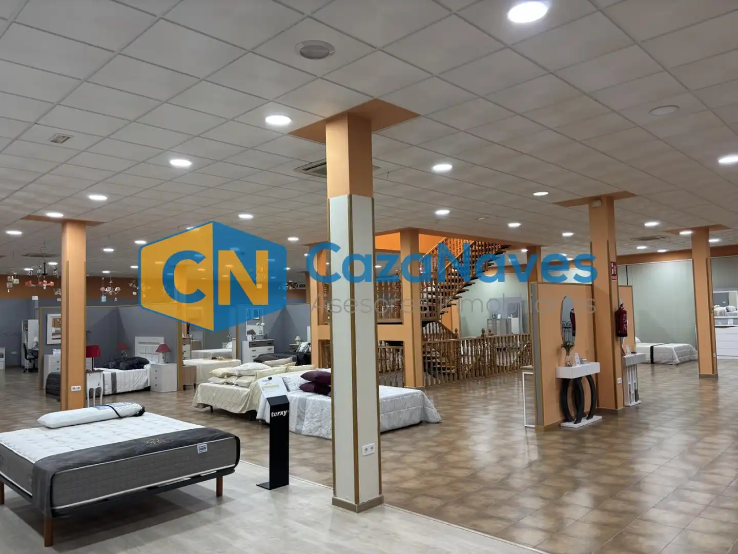 Nau industrial en venda en Yuncler