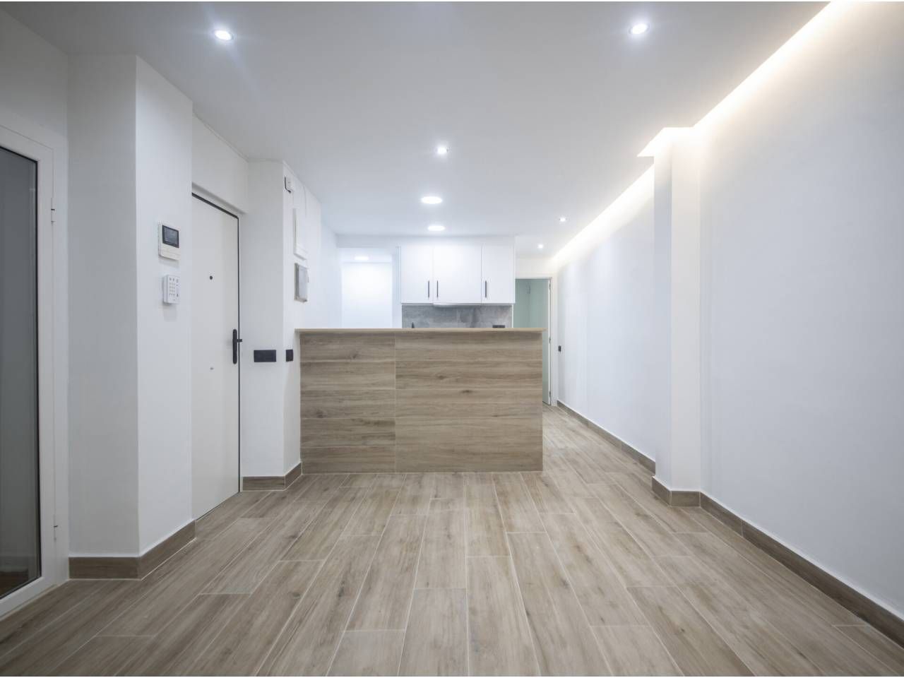 Study for sale in  Barcelona Capital  with Parquet flooring