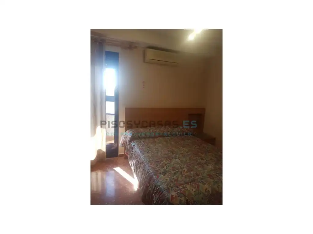 Habitación de Piso en venta en Valencia con Aire acondicionado, Terraza y Piscina