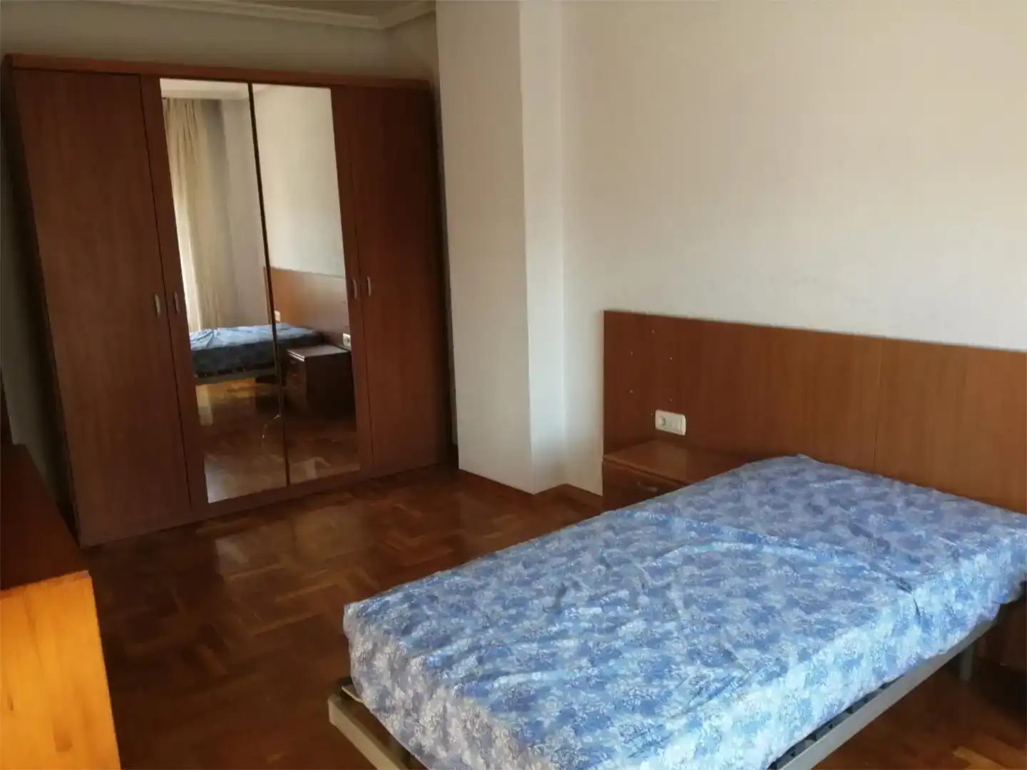 Habitación de Piso de alquiler en Astorga con Parquet, Trastero y Amueblado