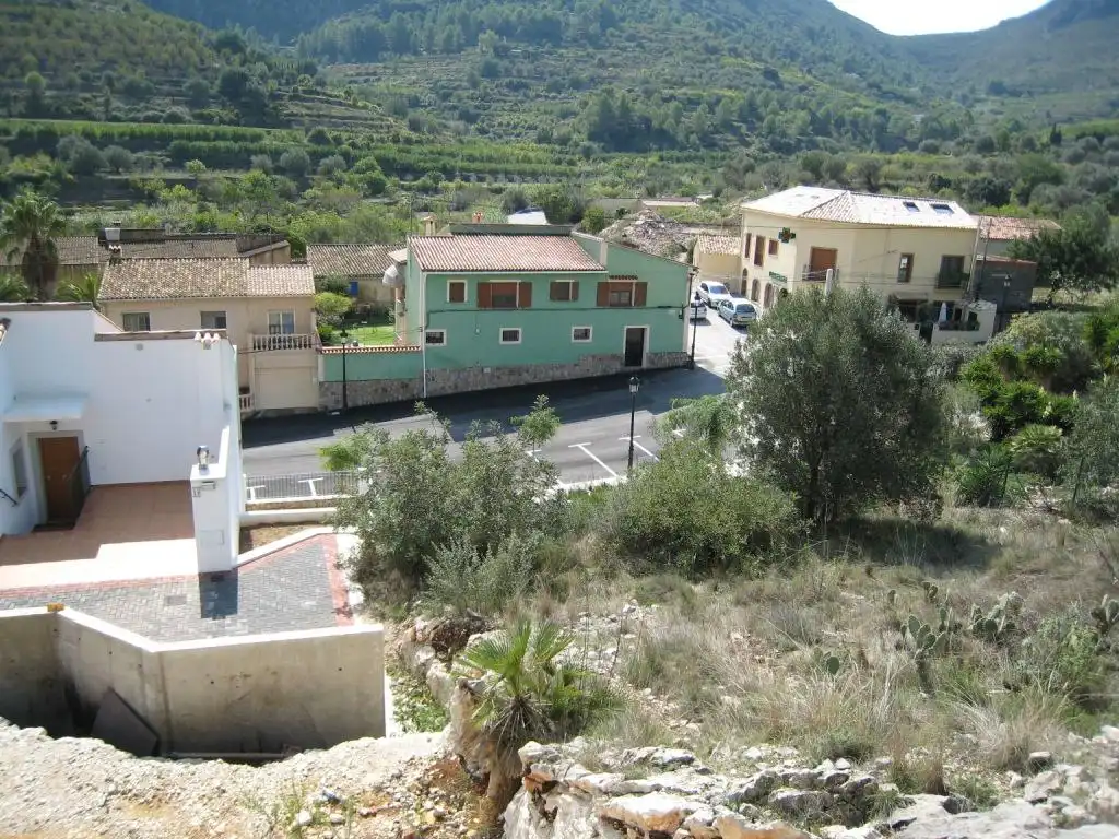 Terreny residencial en venda a Alcalalí