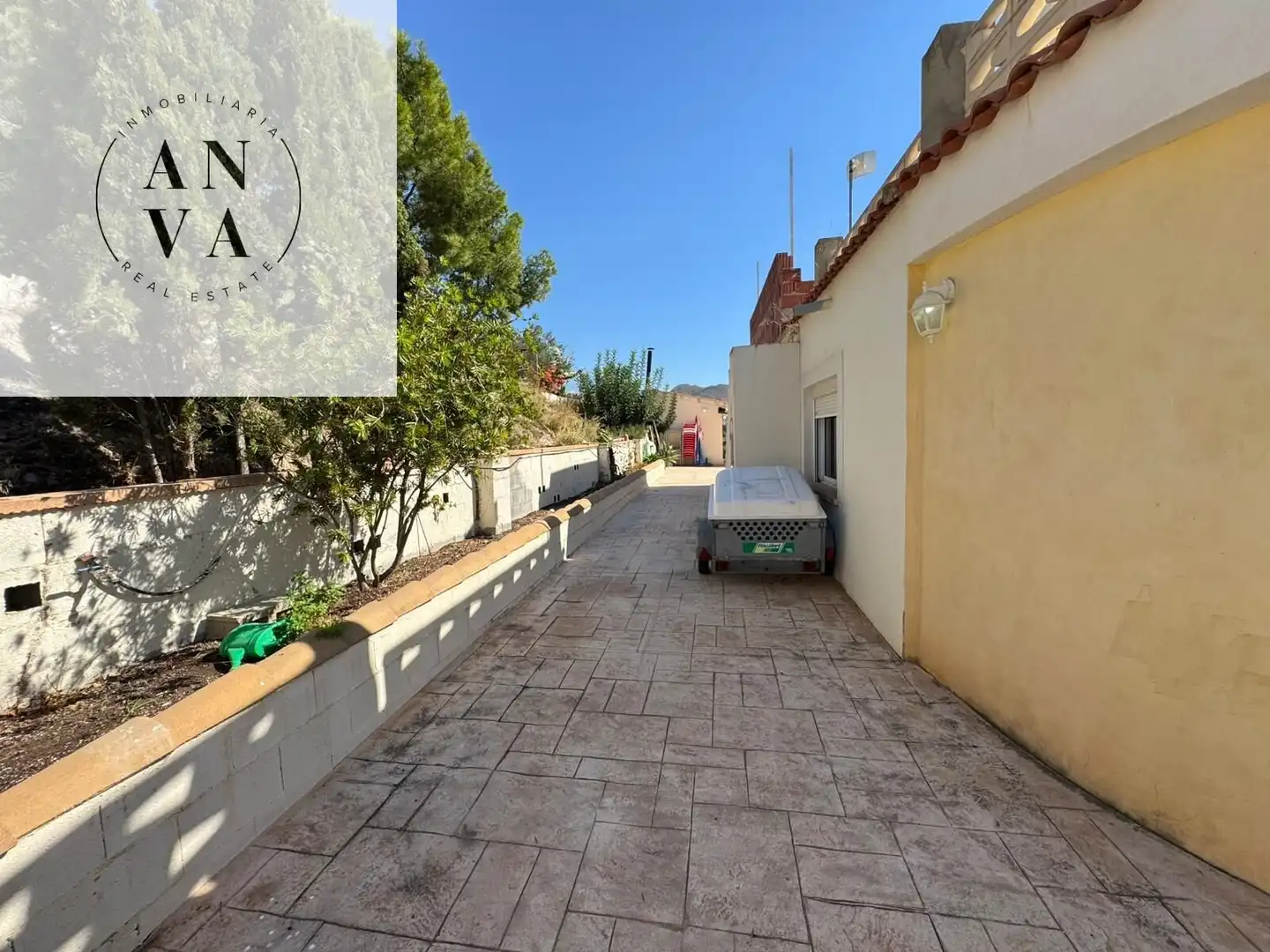 Vista exterior de Casa o chalet en venta en Busot con Aire acondicionado, Jardín privado y Terraza
