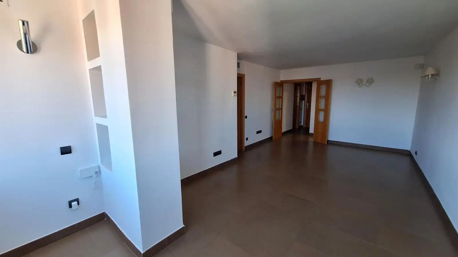 Wohnung zur Miete in L'Hospitalet de Llobregat mit Klimaanlage und Heizung