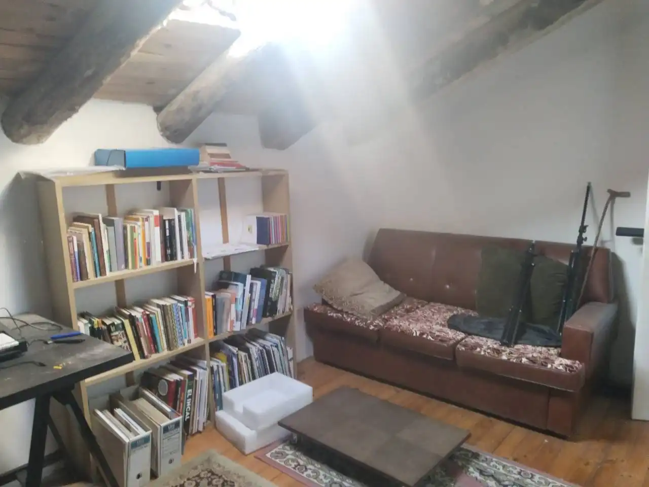 Sala de estar de Casa adosada en venta en Susinos del Páramo con Calefacción, Terraza y Amueblado
