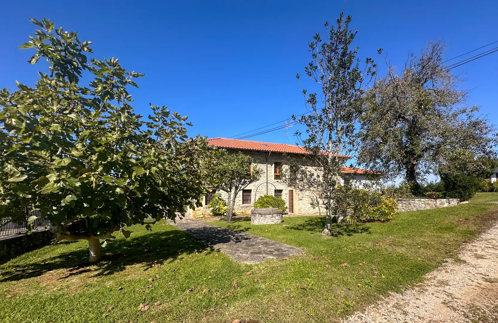 Vista exterior de Casa o chalet en venta en Alfoz de Lloredo con Calefacción, Jardín privado y Terraza